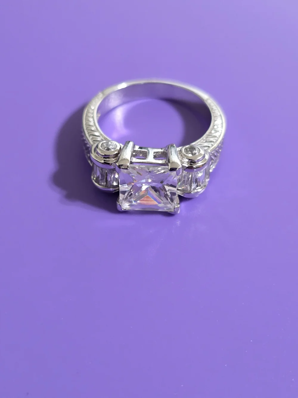 Heavy 925 Sterling Silver Princess Cut CZ Statement Ring Size 7 - 6.66g